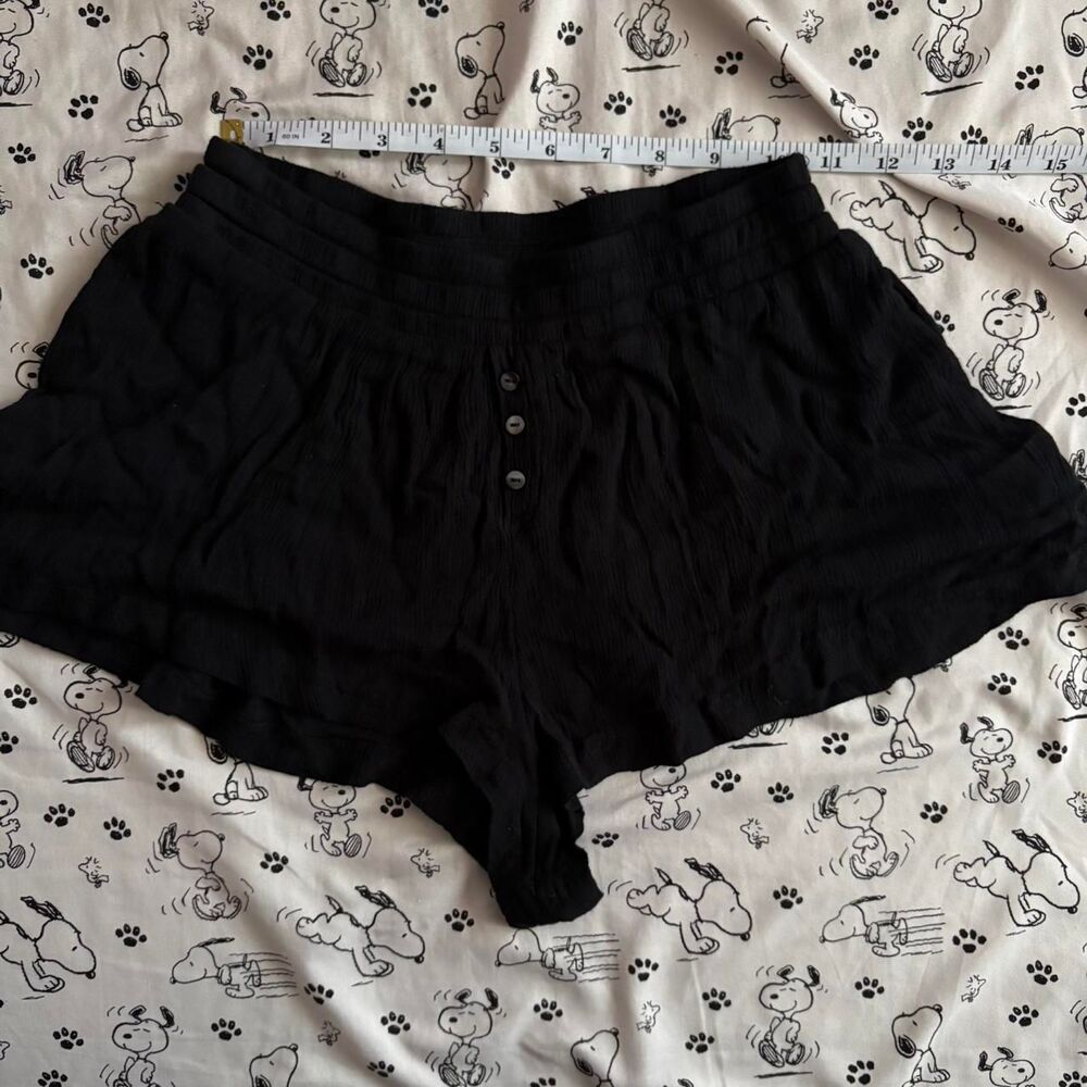 Urban Outfitters Women's Black Shorts